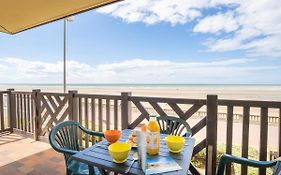 Apartment Cabourg Beach By Interhome